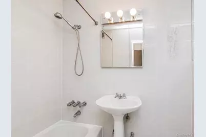 1874 Pelham Parkway S #2P, Bronx, NY 10461 - Photo 21