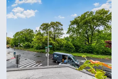 1874 Pelham Parkway S #2P, Bronx, NY 10461 - Photo 27