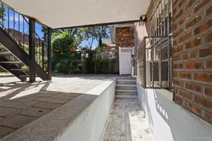 2110 Tomlinson Ave, Bronx, NY 10461 - Photo 37
