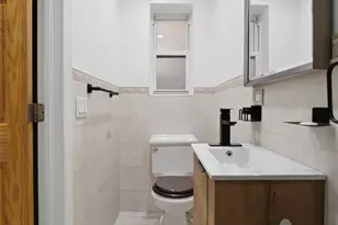 2110 Tomlinson Ave, Bronx, NY 10461 - Photo 35