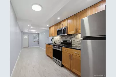 2110 Tomlinson Avenue, Bronx, NY 10461 - Photo 29