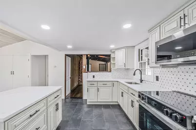 68 Oakdale Avenue, Selden, NY 11784 - Photo 5