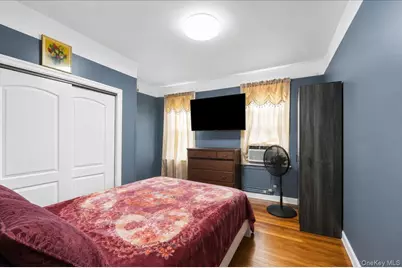 1432 Gun Hill Rd E, Bronx, NY 10469 - Photo 9