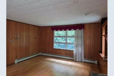 42 Sheridan Street, Huntington, NY 11743 - Photo 9