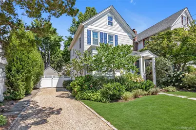 64 Tooker Avenue, Oyster Bay, NY 11771 - Photo 19