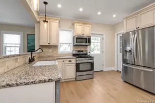 64 Tooker Ave, Oyster Bay, NY 11771 - Photo 23