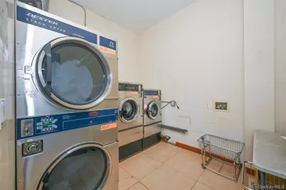 71-77 159th Street #4D, Fresh Meadows, NY 11365 - Photo 15