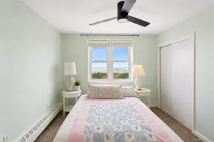 370 W Broadway, Long Beach, NY 11561 - Photo 15