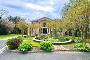 527 Manhasset Woods Rd, Manhasset, NY 11030 - Photo 3