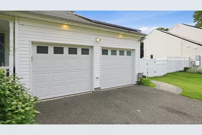 53 Howard Drive, Coram, NY 11727 - Photo 33