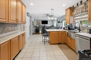 53 Howard Dr, Coram, NY 11727 - Photo 19