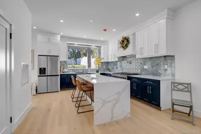 8366 Charlecote Ridge, Jamaica, NY 11432 - Photo 9