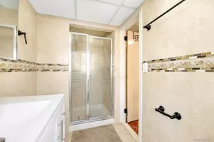 11 Verbena Ct, Hicksville, NY 11801 - Photo 21