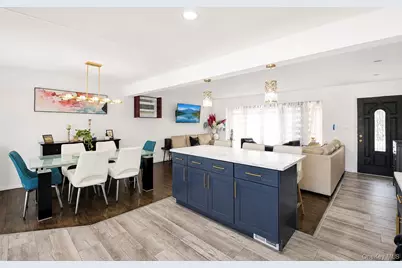 11 Verbena Court, Hicksville, NY 11801 - Photo 5