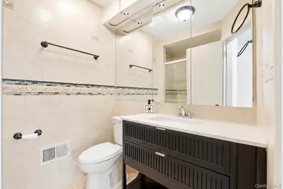 11 Verbena Court, Hicksville, NY 11801 - Photo 23
