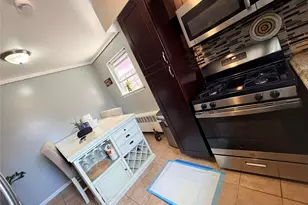 1849 White Plains Rd, Bronx, NY 10462 - Photo 9