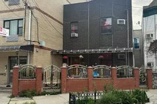 1557 Glover St, Bronx, NY 10462 - Photo 1