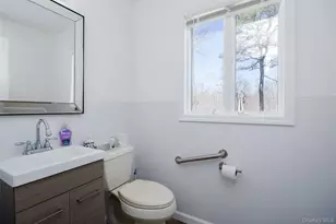 371 S River Rd, Calverton, NY 11933 - Photo 17