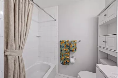 42 Pointe Circle South #0, Coram, NY 11727 - Photo 17