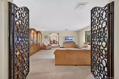 10 Dorchester Drive, Muttontown, NY 11545 - Photo 5