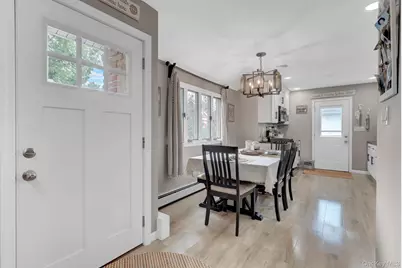 43 Manhattan Avenue, West Babylon, NY 11704 - Photo 5