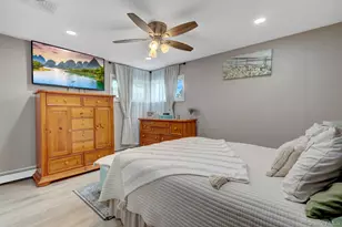 43 Manhattan Ave, West Babylon, NY 11704 - Photo 9