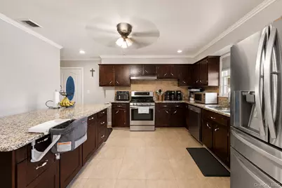 62 Raybrook Rd, Yonkers, NY 10704 - Photo 17