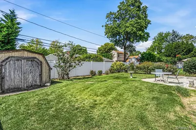 1860 Rockville Drive, Baldwin, NY 11510 - Photo 29
