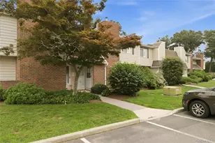 207 Lake Pointe Cir, Middle Island, NY 11953 - Photo 31