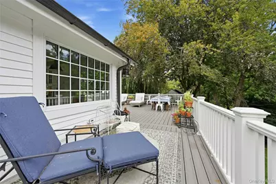 34 Locust Lane, Huntington, NY 11743 - Photo 21