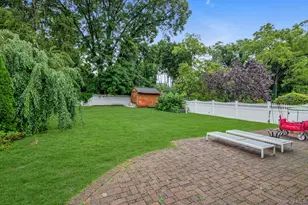 153 Powerhouse Rd, Roslyn Heights, NY 11577 - Photo 23