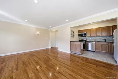 227 N Middletown Road #D, Pearl River, NY 10965 - Photo 5