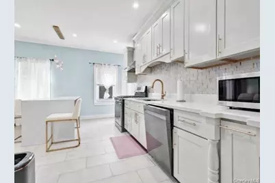 10156 107th Street, Ozone Park, NY 11416 - Photo 29