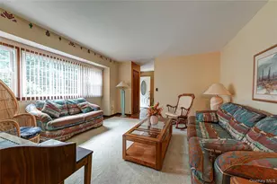 4 Huber Pl, Saint James, NY 11780 - Photo 7