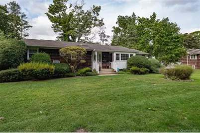4 Huber Place, Saint James, NY 11780 - Photo 3