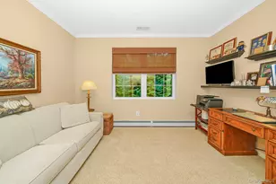 30 Sarah Ct, Amityville, NY 11701 - Photo 27