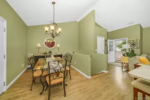 30 Sarah Ct, Amityville, NY 11701 - Photo 15