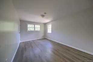 97 Chestnut St, Mount Sinai, NY 11766 - Photo 21