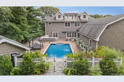 33A Newtown Road, Hampton Bays, NY 11946 - Photo 1