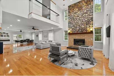 33A Newtown Road, Hampton Bays, NY 11946 - Photo 5
