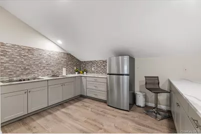 33A Newtown Road, Hampton Bays, NY 11946 - Photo 35