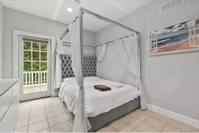 33A Newtown Road, Hampton Bays, NY 11946 - Photo 15