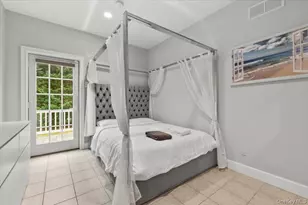 33A Newtown Rd, Hampton Bays, NY 11946 - Photo 15
