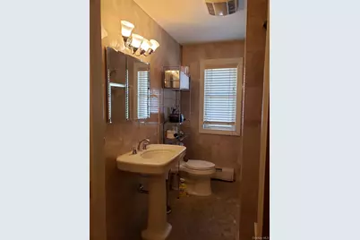 87-37 Union Turnpike, Glendale, NY 11385 - Photo 9
