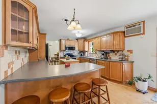413 Sepasco Center St, Rhinebeck, NY 12572 - Photo 19