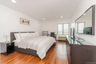 235 W Park Ave, Long Beach, NY 11561 - Photo 9