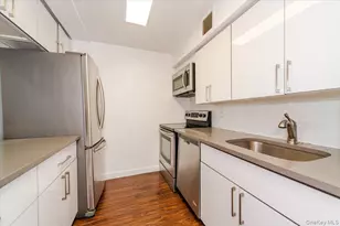 235 W Park Ave, Long Beach, NY 11561 - Photo 7