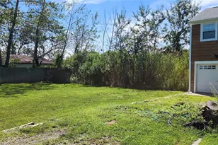 56 Cranberry Dr, Mastic Beach, NY 11951 - Photo 27