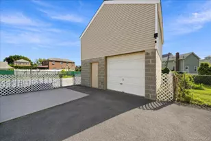 1581 Hollywood Ave, Bronx, NY 10461 - Photo 21