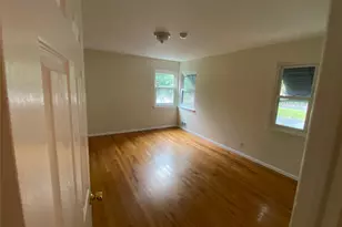 182 N Middletown Rd, Pearl River, NY 10965 - Photo 5